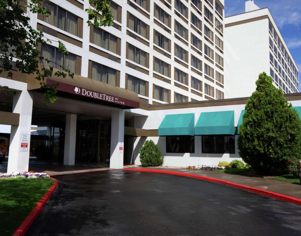 Отель Doubletree By Hilton Гранд Джанкшен Экстерьер фото
